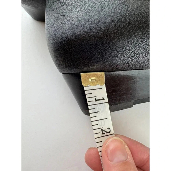 Trotters Lilly Cap Toe Pumps Black Leather Wedge Heels Size 10.5 M Bow Detail - Picture 11 of 12